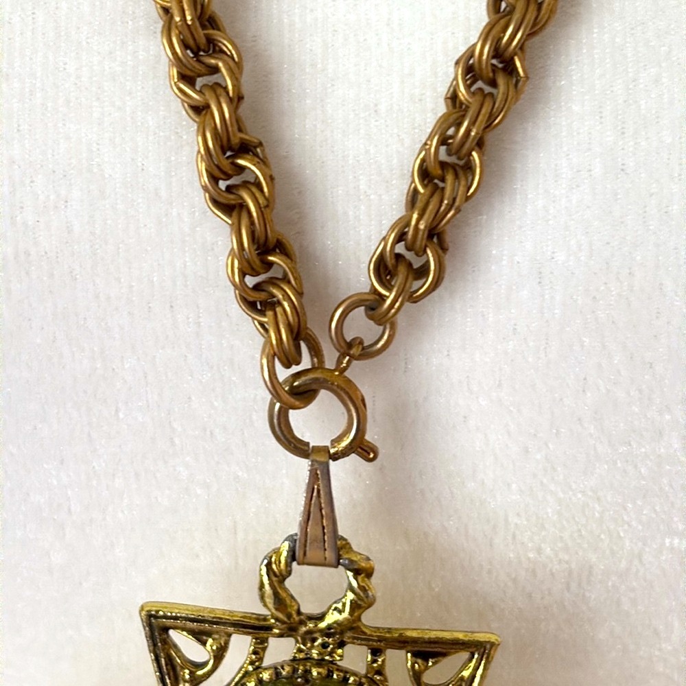 π₯HPπ₯VTG Statement Maltese Cross Pendant with Necklace, gold/ green - Picture 7 of 12